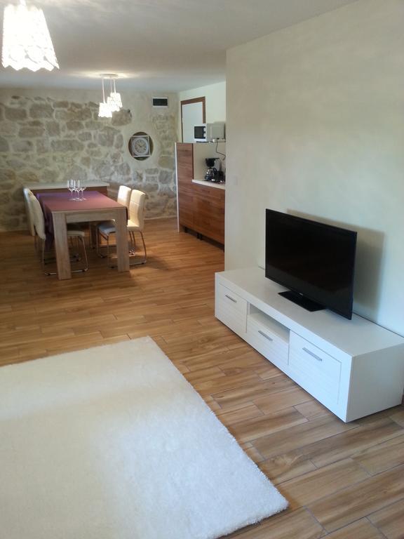 Apartment Peky Rab Town Exterior foto