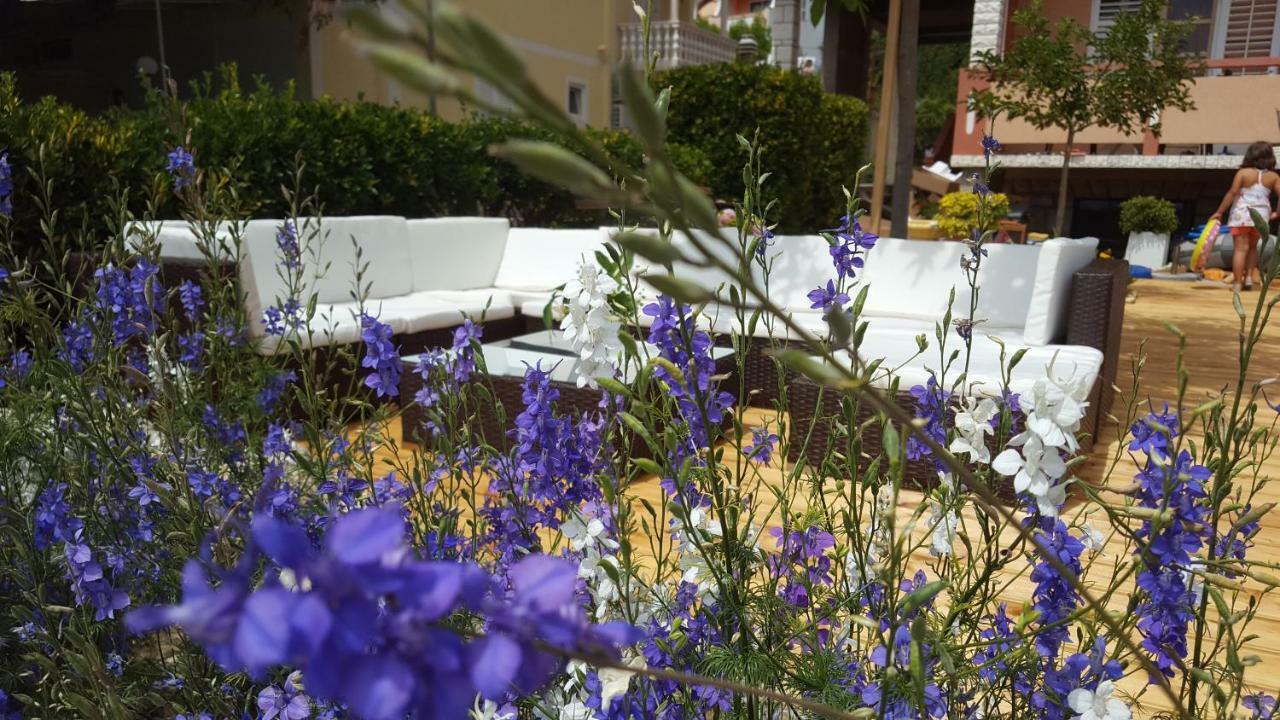 Apartment Peky Rab Town Exterior foto